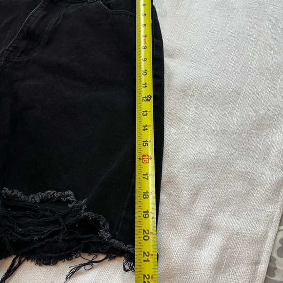 Princess Polly Black Jean Shorts Distressed Frayed Hem - Picture 9 of 9
